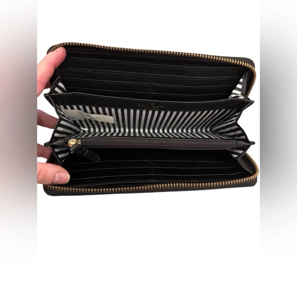 Kate Spade Continental Pebbled Leather Wallet in Black